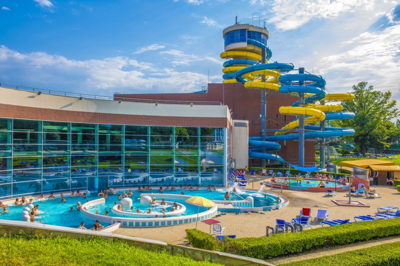 Hunguest Hotel Szeged (bývalý Forrás)